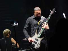 Muse - бас-гитара Крис Уолстенхолм