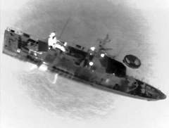 Кадр в ИК-диапазоне во время спасения пассажиров
(фото: Wikimedia Commons/U.S. Navy photo)