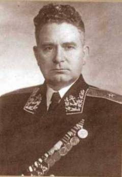 Начальник разведки ВМФ контр-адмирал Б. Н. Бобков
(фото: Wikimedia Commons)