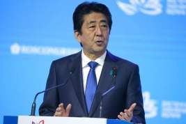 Абэ пообещал продолжить работу над решением территориального спора с Россией