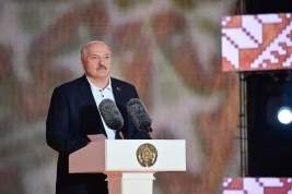 Александр Лукашенко отказался бегать по магазинам и проверять уровень цен