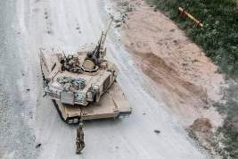 Американские танки Abrams на Украине могут эксплуатировать иностранные экипажи