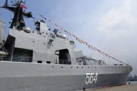 Американский эсминец попытался нарушить границу РФ: его остановил российский корабль «Адмирал Трибуц»