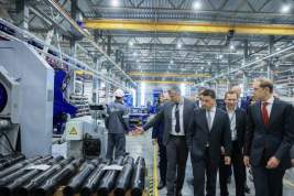 Андрей Воробьев и Денис Мантуров дали старт работе нового завода компании «Меттойл»