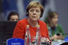 Ангела Меркель обсудила с Лукашенко миграционный скандал