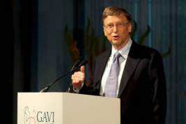Билл Гейтс: работники-роботы должны платить налоги, как и люди