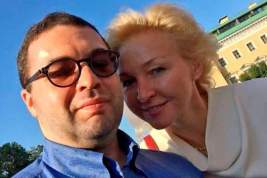 Бизнесмен Евгений Палант и его жена убиты в Подмосковье: на стене в их доме обнаружены нарисованные кровью сердца