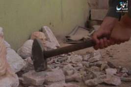 Боевики разрушили античные статуи в сирийском городе Дура-Европос
