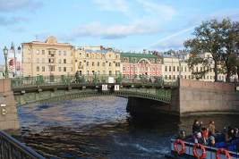 Более 500 тысяч туристов отправились на майские праздники в Санкт-Петербург