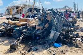 Более 90 человек погибли при взрыве в столице Сомали