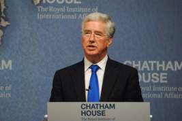 Британский министр обороны подал в отставку по причине «неподобающего поведения» 15 лет назад