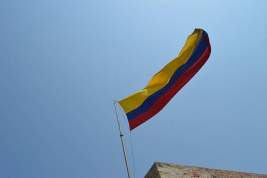 Четыре колумбийских консула пешком покинули Венесуэлу