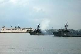 День ВМФ России: в Севастополе прошли тренировки кораблей и авиации
