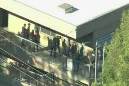 Девочка открыла стрельбу в школе Лос-Анджелеса