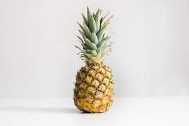 Диетологи рассказали о пользе ананаса для похудения