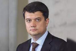 Дмитрий Разумков проводит консультации с лидерами парламентских фракций – обсуждают отставку Андрея Ермака