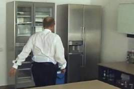 ФАС проверит производителя кухонной техники из-за рекламы с кадрами с кухни Путина