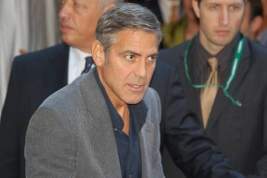 Фонд Джорджа Клуни решил преследовать российских журналистов в Европе