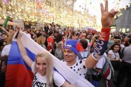 Где в Москве можно посмотреть трансляции матчей ЧМ-2018: музеи, пабы, речные трамваи