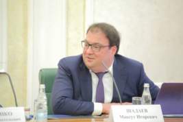 Глава Минцифры Максут Шадаев уравнял права российских и иностранных разработчиков ПО