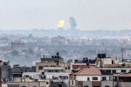 Глава Минобороны Израиля распорядился продолжать удары по радикалам в Газе