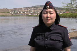 Глава МВД Колокольцев распорядился наградить женщину-полицейского за спасение ребёнка