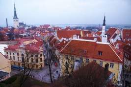 Граждан Эстонии предупредили о риске застрять в России из-за закрытия границ