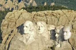 Канье Уэст показал фото скалы президентов США со своим портретом