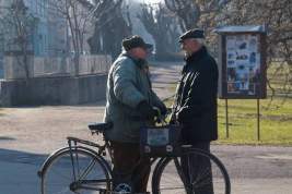 Киев обвинили в отказе от эвакуации пенсионеров в Харьковской области