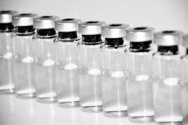 Китайская вакцина от коронавируса поступит в продажу в конце декабря