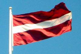 Латвия временно прекратит выдачу ВНЖ россиянам и белорусам