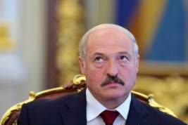 Лукашенко: Польше не нужно создавать «лишние базы» на своей территории