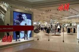 Магазины H&M не открылись 1 августа несмотря на толпы покупателей