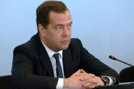 Медведев прокомментировал желание США выйти из Договора по открытому небу