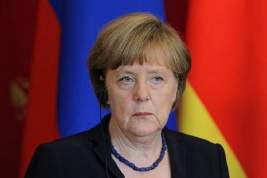 Меркель обратилась к Путину с просьбой повлиять на Белоруссию