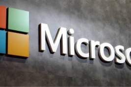 Microsoft дает возможность обновиться до «десятки»