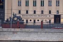 Минобороны сообщило о ликвидации корпусов бронетанкового завода в Киеве