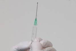 Минздрав разрешил проведение клинических испытаний вакцины от COVID-19 для детей