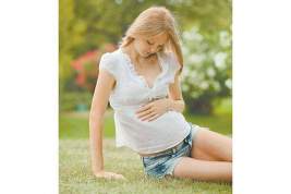 Многие будущие мамы считают, что летом беременность переносится лучше, чем зимой. Однако это не так