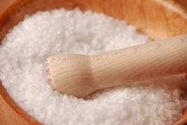 Мясников рассказал об опасности чрезмерного употребления соли