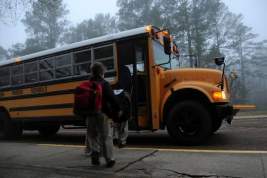 На Алтае перевернулся автобус с детьми