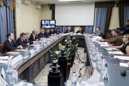 На слушаниях в ОП РФ представитель ЦБ Иван Козлов назвал проблемы участников боевых действий с реструктуризацией кредитов «перегибами на местах»