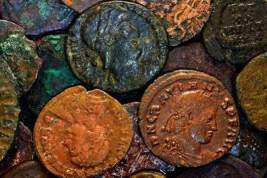 Найденные на Ильинке артефакты передадут в столичные музеи