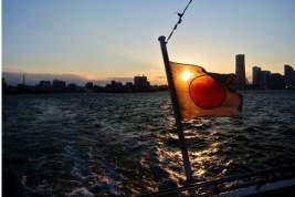 Напавший на сотрудника мэрии Южно-Сахалинска мужчина пытался уплыть в Японию на плоту