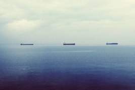 Несколько российских танкеров с нефтью остаются в заторе у берегов Турции