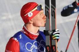 Норвежские лыжники решили использовать портрет Большунова для мотивации