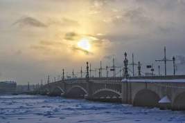 Новогодние каникулы: свыше 1 млн туристов отправились в Петербург