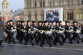 Около тысячи кадет и юнармейцев примут участие в параде 7 ноября