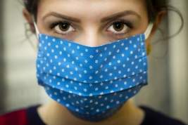 Онищенко: носить маски следует продолжить и после пандемии коронавируса