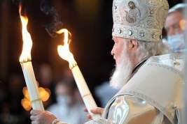 Патриарх Кирилл провёл рождественское богослужение и поздравил верующих с праздником